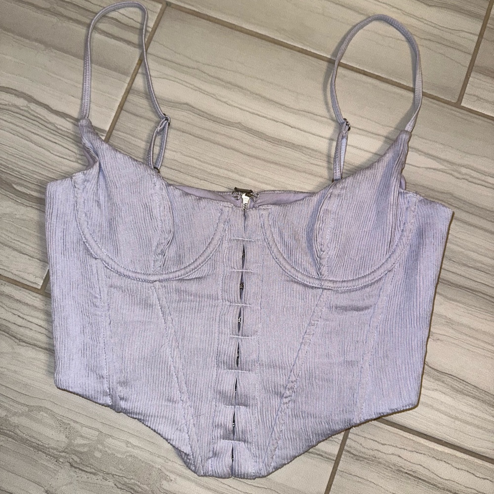 White Fox Boutique Crop Top